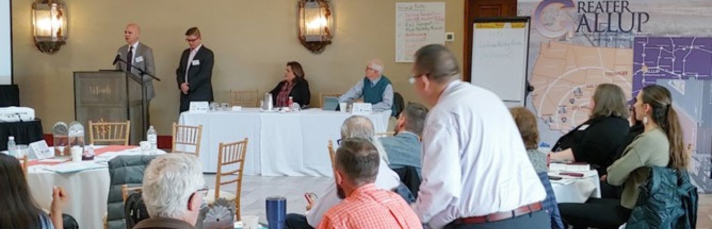 Banner for Economic Roundtables